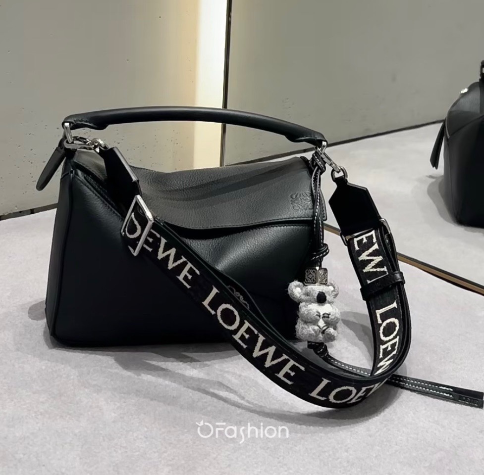 Loewe Puzzle Bags